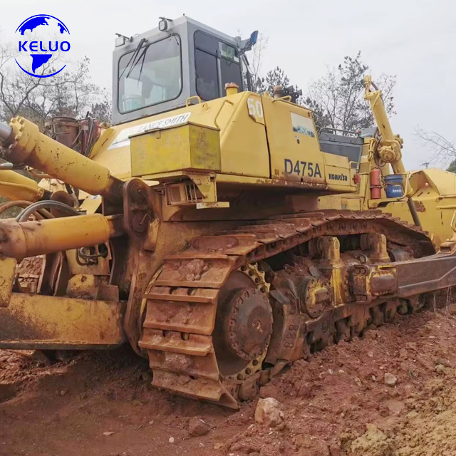 Explorando los beneficios de invertir en maquinaria Komatsu usada